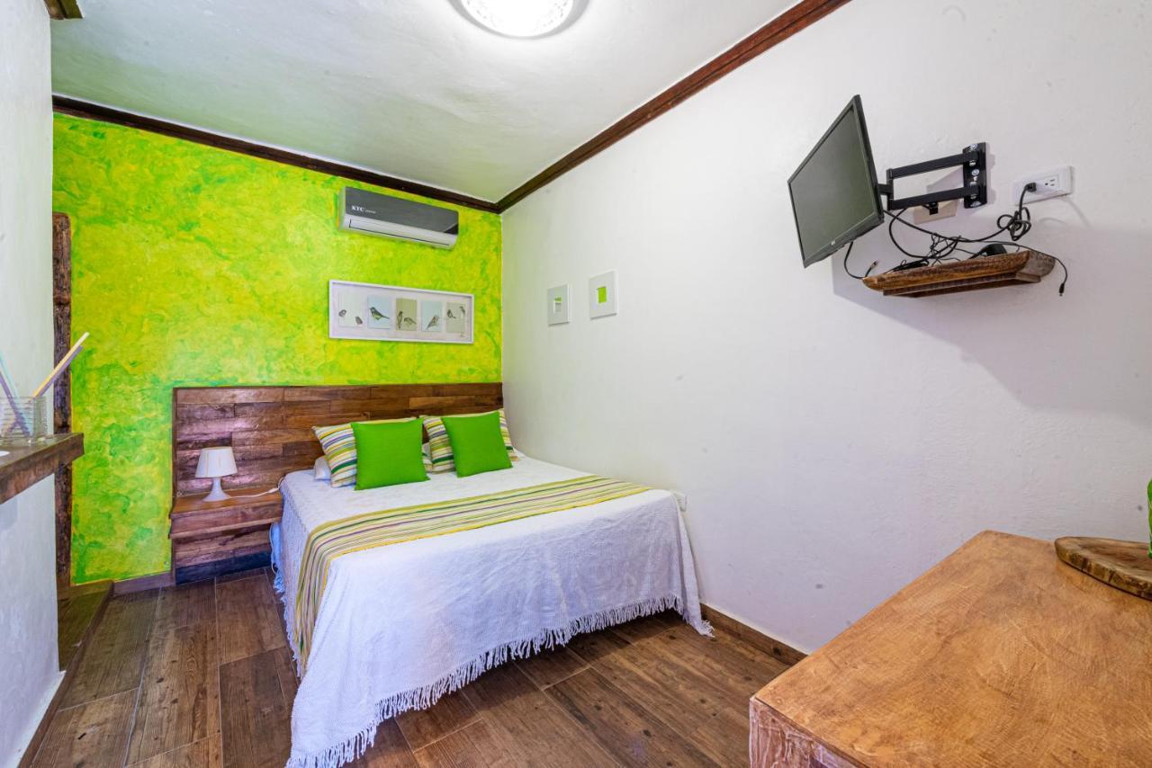 Vista De Aguilas Ecolodge Педерналес Екстериор снимка
