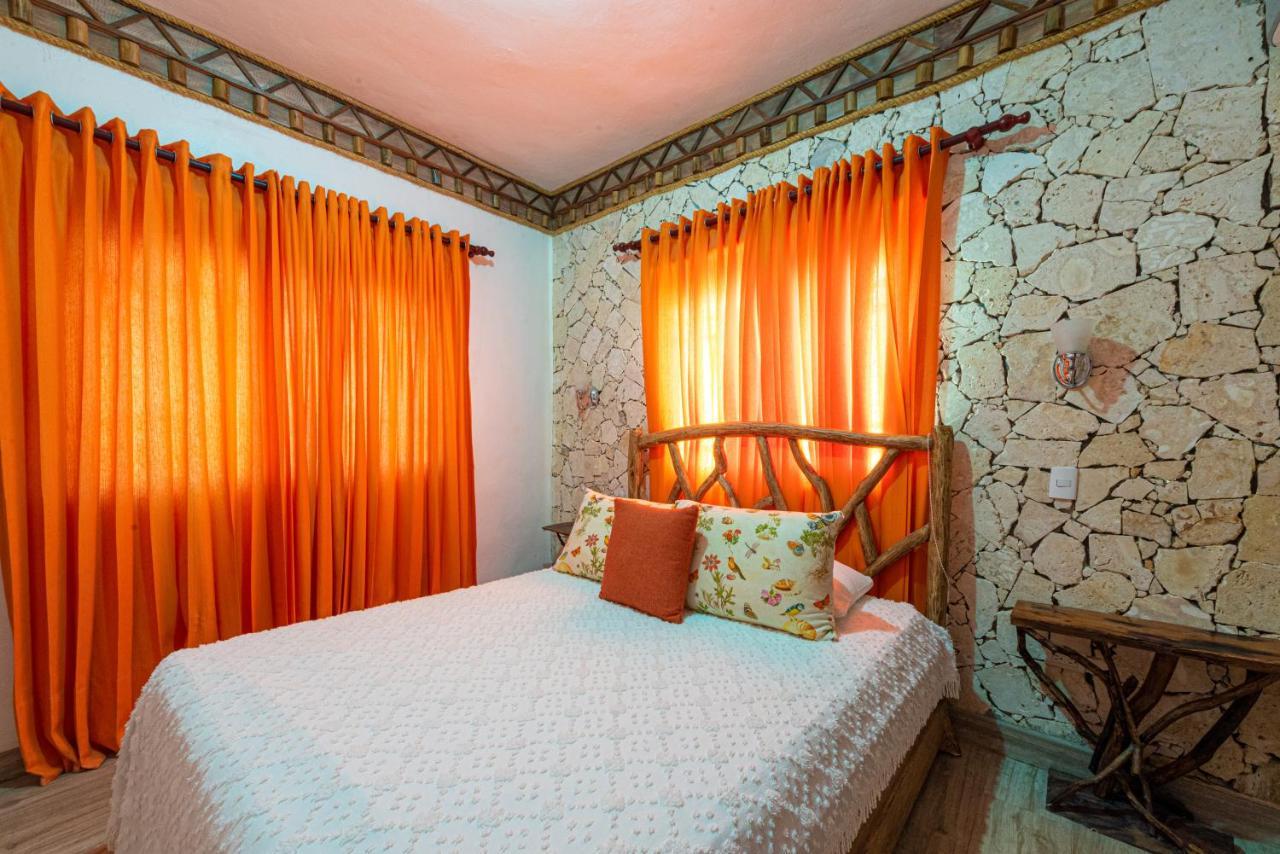 Vista De Aguilas Ecolodge Педерналес Екстериор снимка