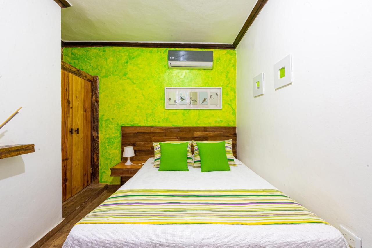 Vista De Aguilas Ecolodge Педерналес Екстериор снимка