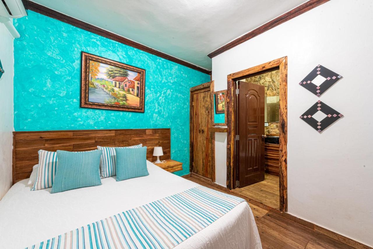 Vista De Aguilas Ecolodge Педерналес Екстериор снимка
