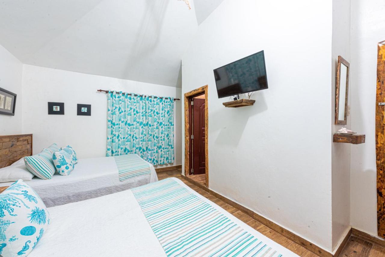 Vista De Aguilas Ecolodge Педерналес Екстериор снимка