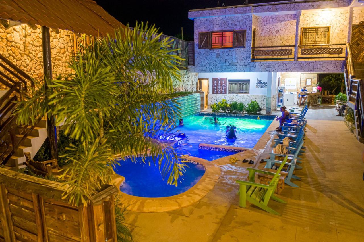 Vista De Aguilas Ecolodge Педерналес Екстериор снимка