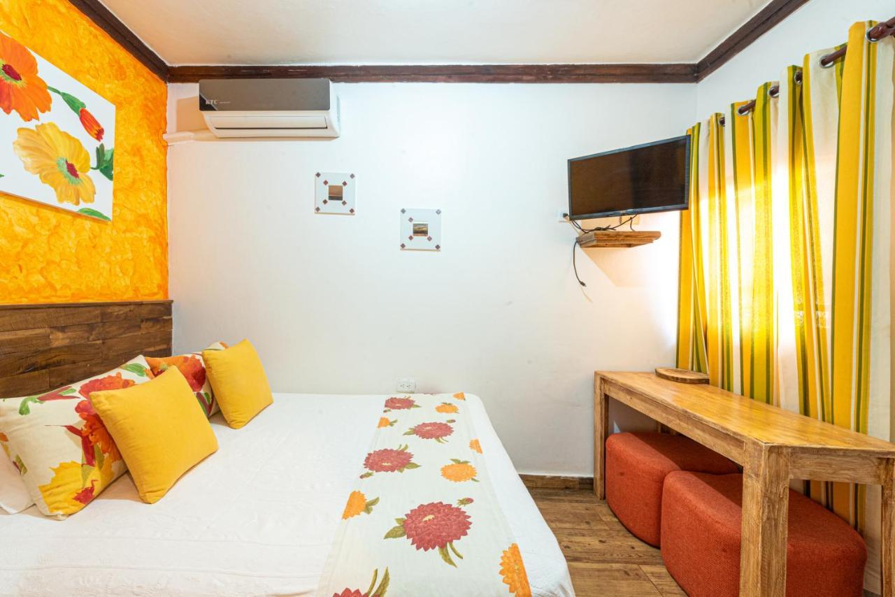 Vista De Aguilas Ecolodge Педерналес Екстериор снимка