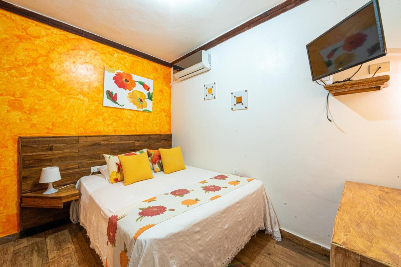 Vista De Aguilas Ecolodge Педерналес Екстериор снимка