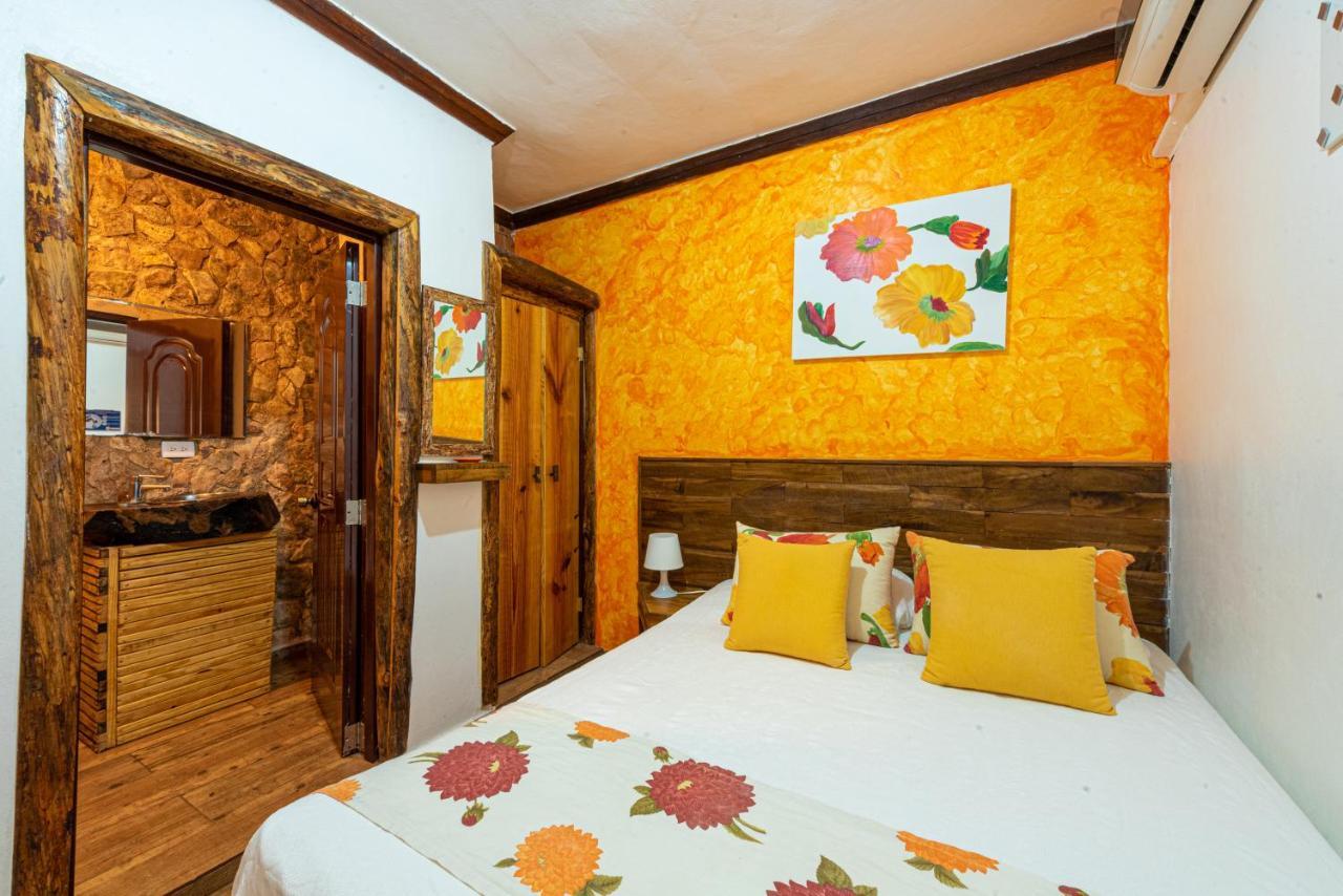 Vista De Aguilas Ecolodge Педерналес Екстериор снимка